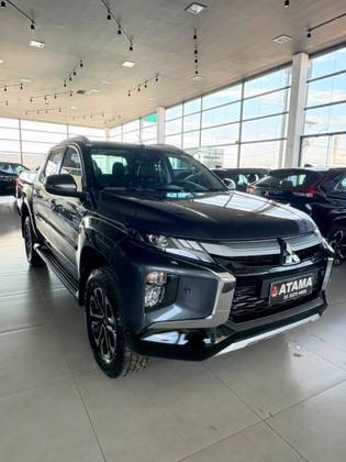 MITSUBISHI L200 TRITON 2.4 16V TURBO DIESEL SPORT HPE-S CD 4P 4X4 AUTOMÁTICO MITSUBISHI L200 TRITON 2.4 16V TURBO DIESEL SPORT HPE-S CD 4P 4X4 AUTOMÁTICO